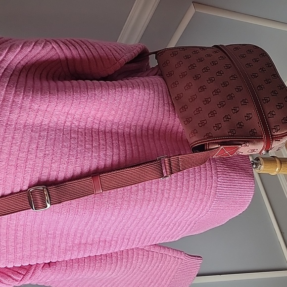 DOONEY & BOURKE VTG Cabriolet Red Monogram Print Canvas Flap Messager Saddle Bag - Picture 2 of 16